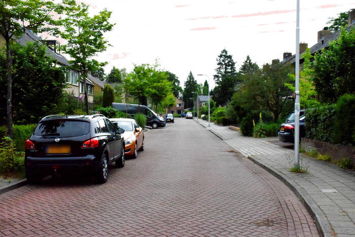 Politie lost waarschuwingsschoten bij aanhouding