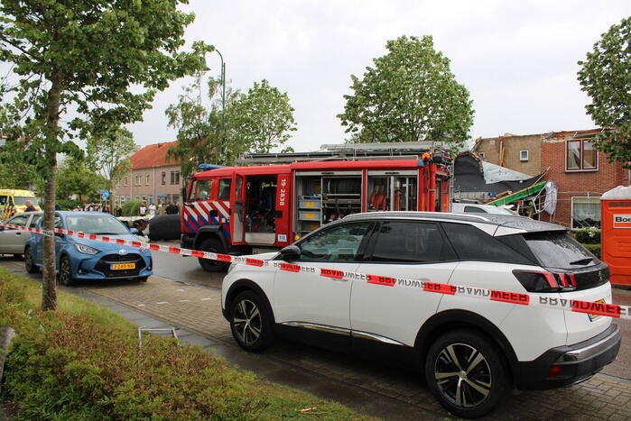 Windhoos richt grote schade aan, een dode