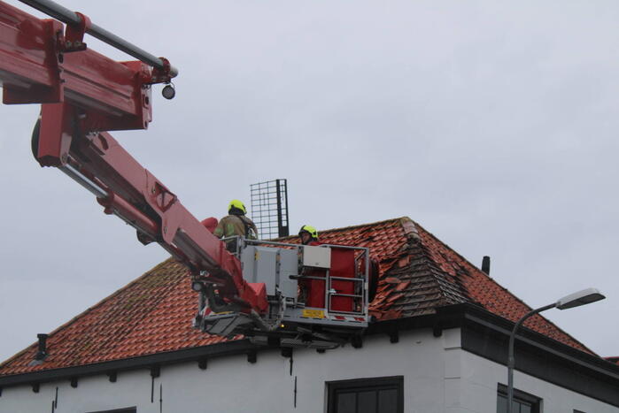 Windhoos richt grote schade aan, een dode
