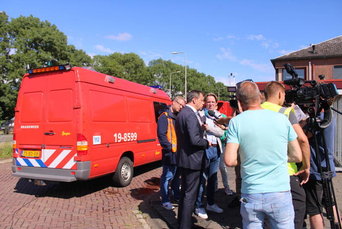 Windhoos richt grote schade aan, een dode