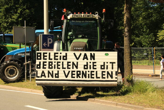 Boeren demonstreren bij de Tweede Kamer