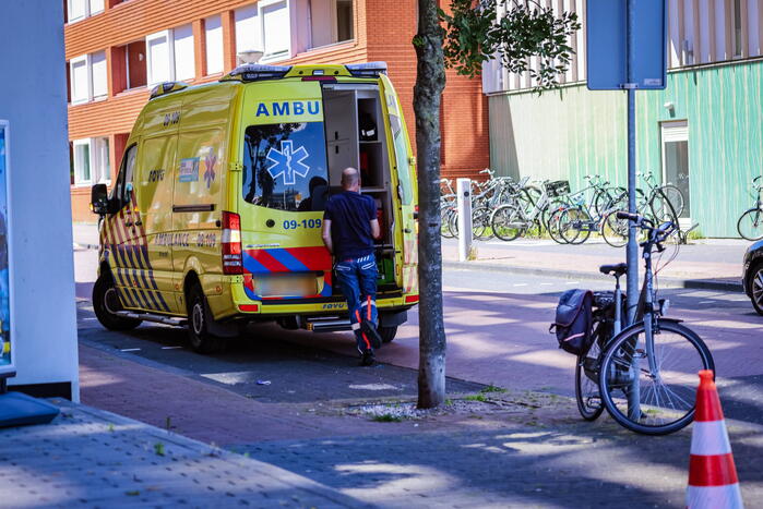 Fietsster gewond bij aanrijding met auto