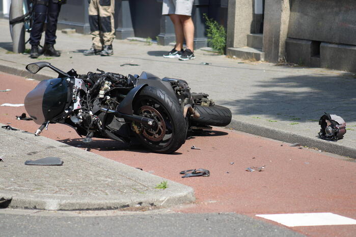 Motorrijder gewond na uitwijkmanoeuvre