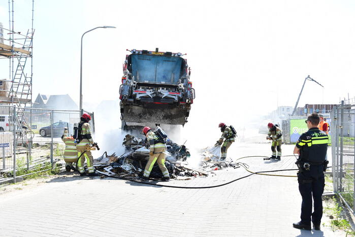 Brand in vuilniswagen