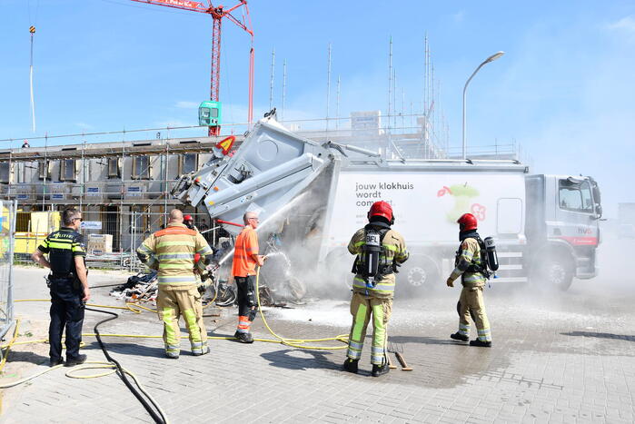 Brand in vuilniswagen