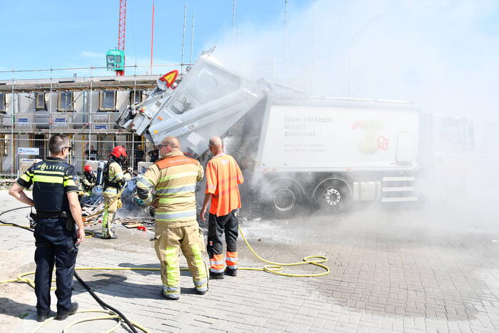 Brand in vuilniswagen