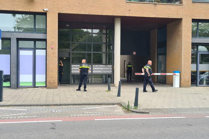 Explosief afgegaan aan deur van appartement