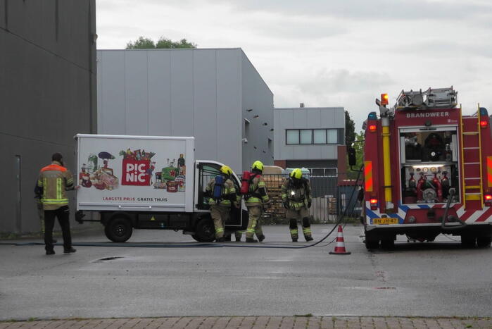 Elektrische bezorgwagen Picnic vliegt in brand