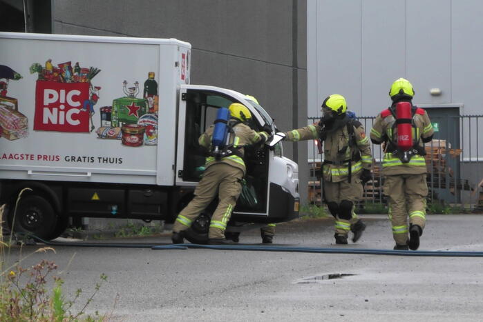 Elektrische bezorgwagen Picnic vliegt in brand