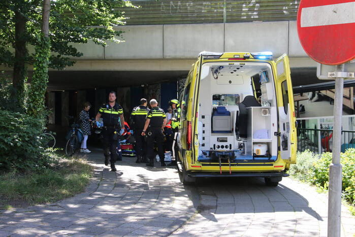 Fietser zwaargewond na frontale aanrijding op fietspad