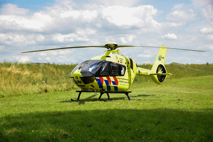 Traumahelikopter landt voor incident op partyschip