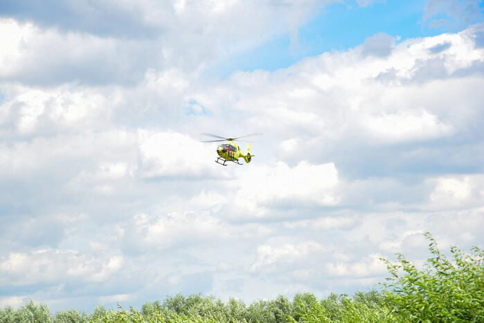 Traumahelikopter landt voor incident op partyschip