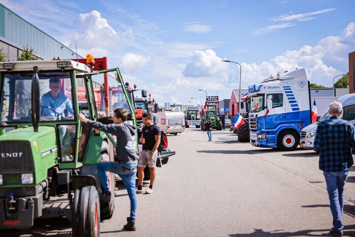 Boeren blokkeren distributiecentrum Boni