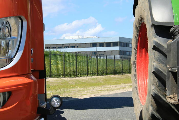 Boeren blokkade Lidl distributie centrum