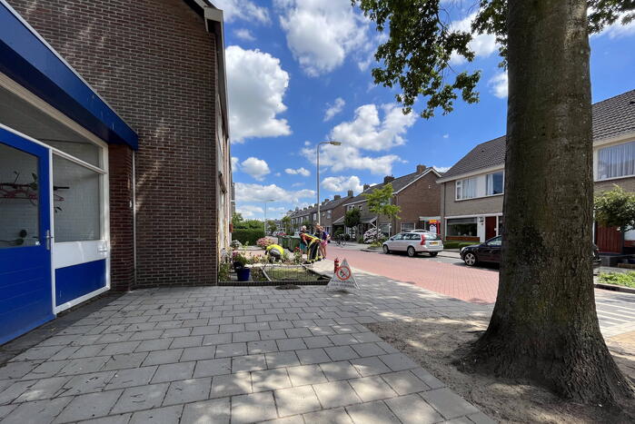 Gaslekkage in voortuin van woning