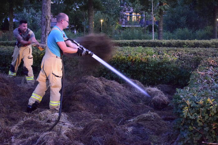 Broei veroorzaakt brand in gemaaid gras