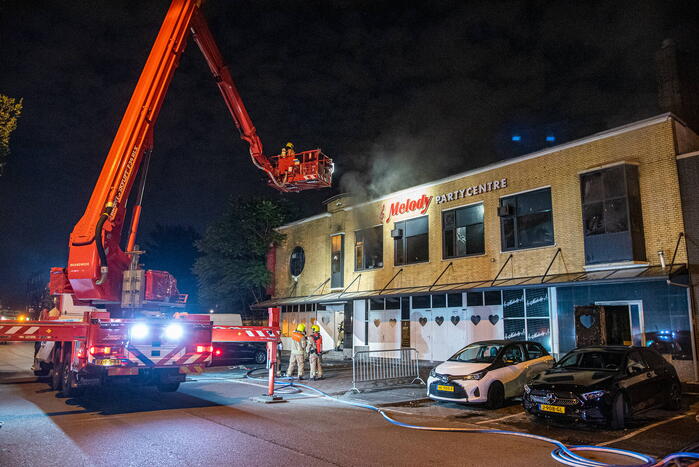 Flinke brand in party center Melody