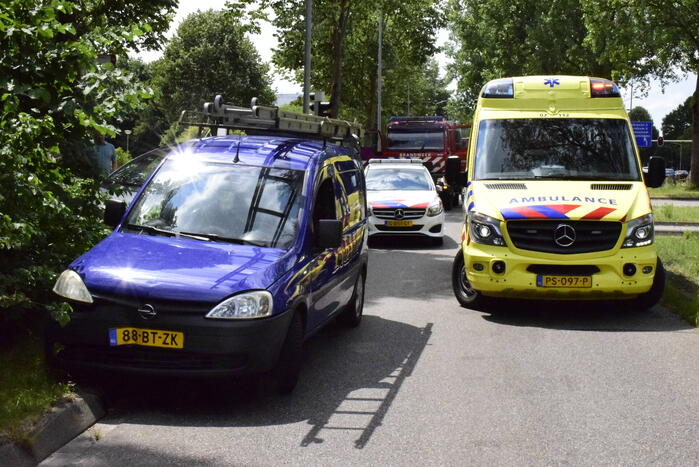 Kop-staartbotsing op kruispunt