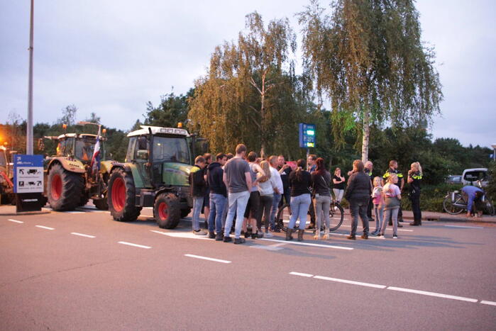 Boeren blokkeren ingang Media Park