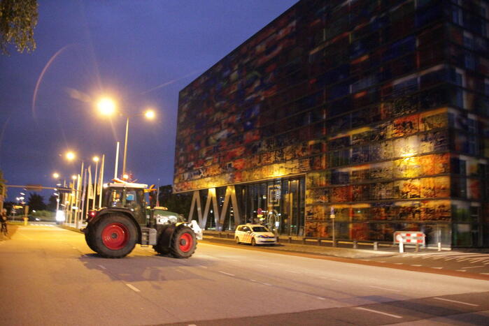 Boeren blokkeren ingang Media Park