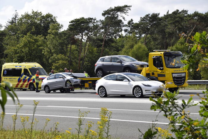 Drie auto's betrokken bij ketting botsing