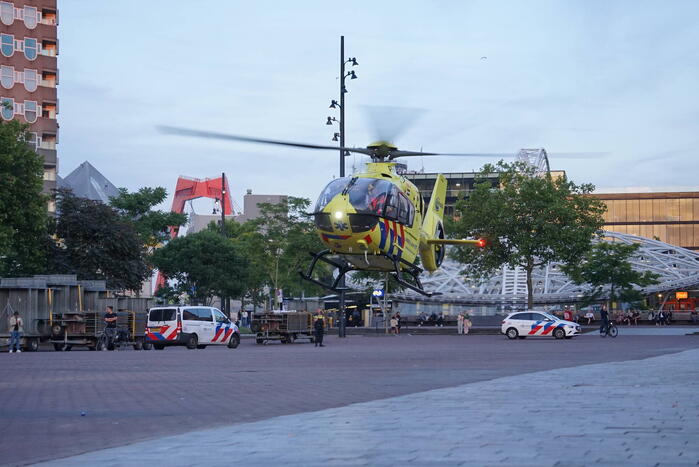 Veel bekijks bij landing van traumahelikopter