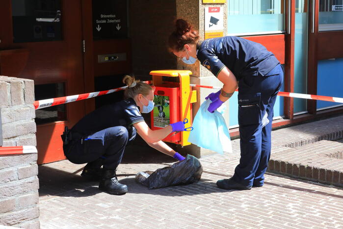 Gewonde bij steekpartij voor stadhuis