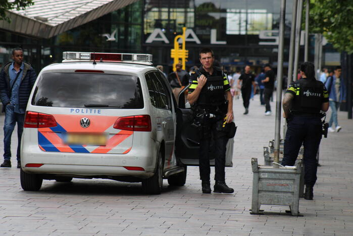 Melding vuurwapengevaarlijk persoon centraal station