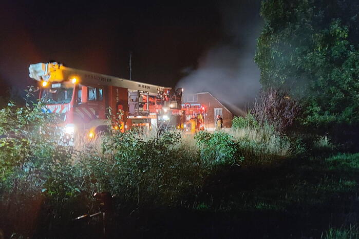 Leegstaande boerderij verwoest vanwege brand