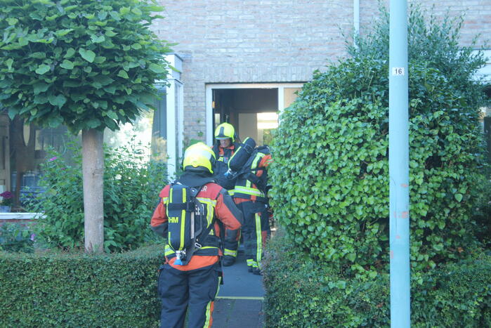 Persoon gewond bij woningbrand