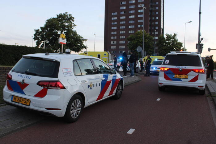 Persoon op straat doodgeschoten bij metrostation