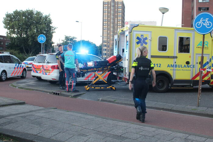 Persoon op straat doodgeschoten bij metrostation