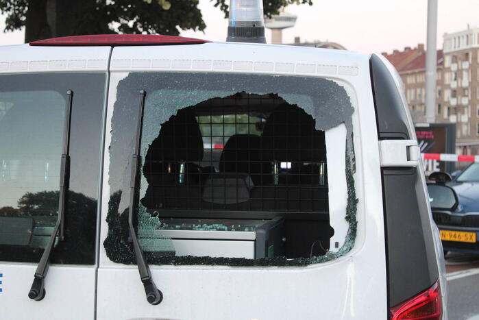 Persoon op straat doodgeschoten bij metrostation