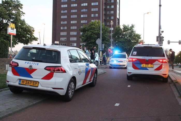 Persoon op straat doodgeschoten bij metrostation