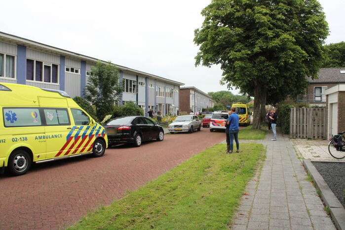 Traumateam assisteert bij incident in woning