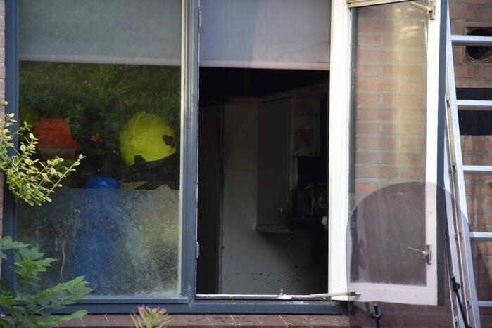 Twee gewonden bij brand in woning