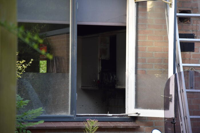 Twee gewonden bij brand in woning