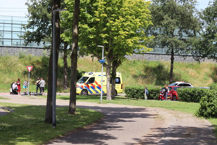 Fietser gewond bij botsing met scooterrijder