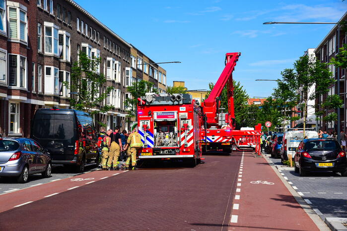 Veel rook bij uitslaande woningbrand