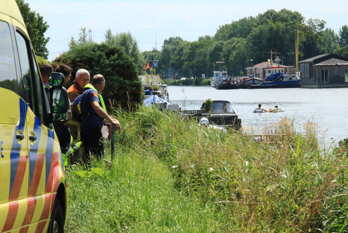 Persoon te water blijkt drijvende vuilniszak te zijn