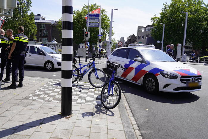 Fietser gewond bij aanrijding op kruising
