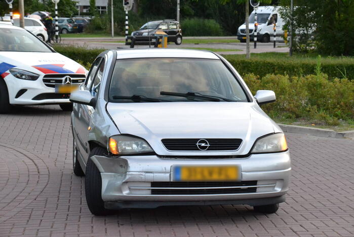 Schade na ongeval op kruising