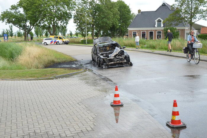 BMW volledig uitgebrand