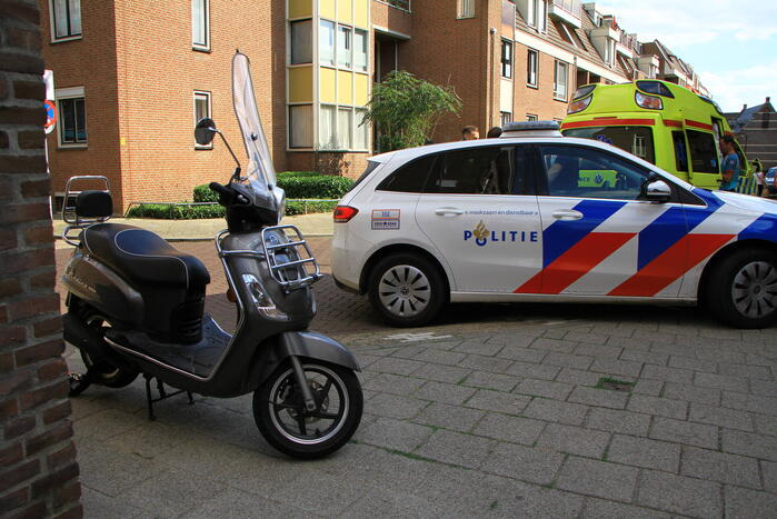 Scooterrijder gaat onderuit en raakt gewond