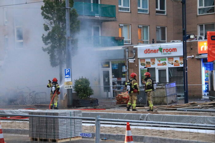 Enorme schade en brand na plofkraak
