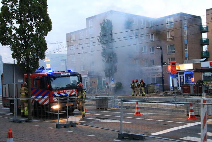Enorme schade en brand na plofkraak