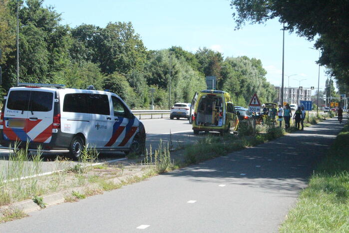 Vrouw onwel in personenauto