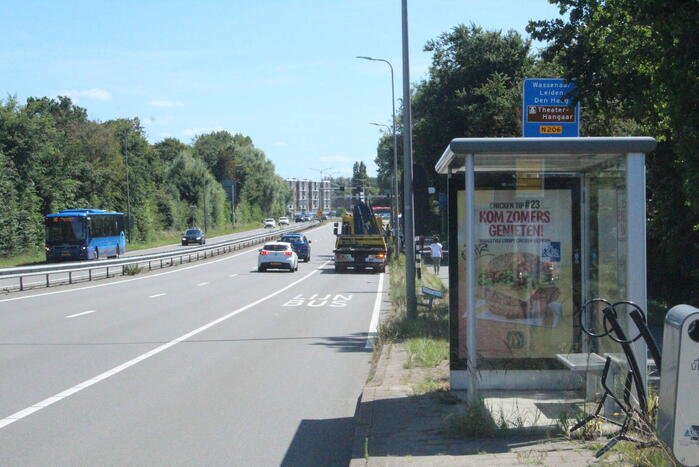 Vrouw onwel in personenauto