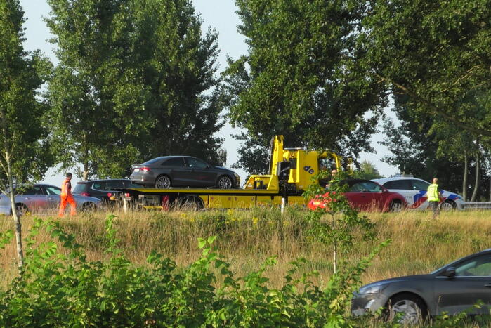 Meerdere personenwagens berokken bij botsing