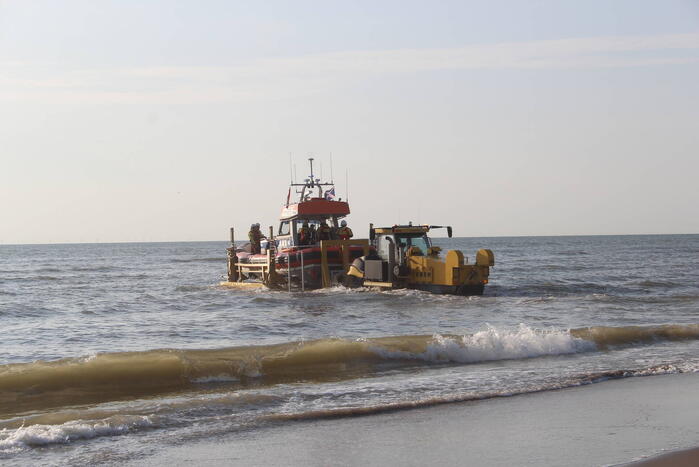 Twee kanoërs teruggevonden op zee